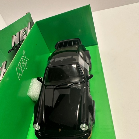 Welly Porsche 911 964 Turbo Coupe Modellauto 1/24 - Schwarz, Mit öffnenden Türen, 18 Cm